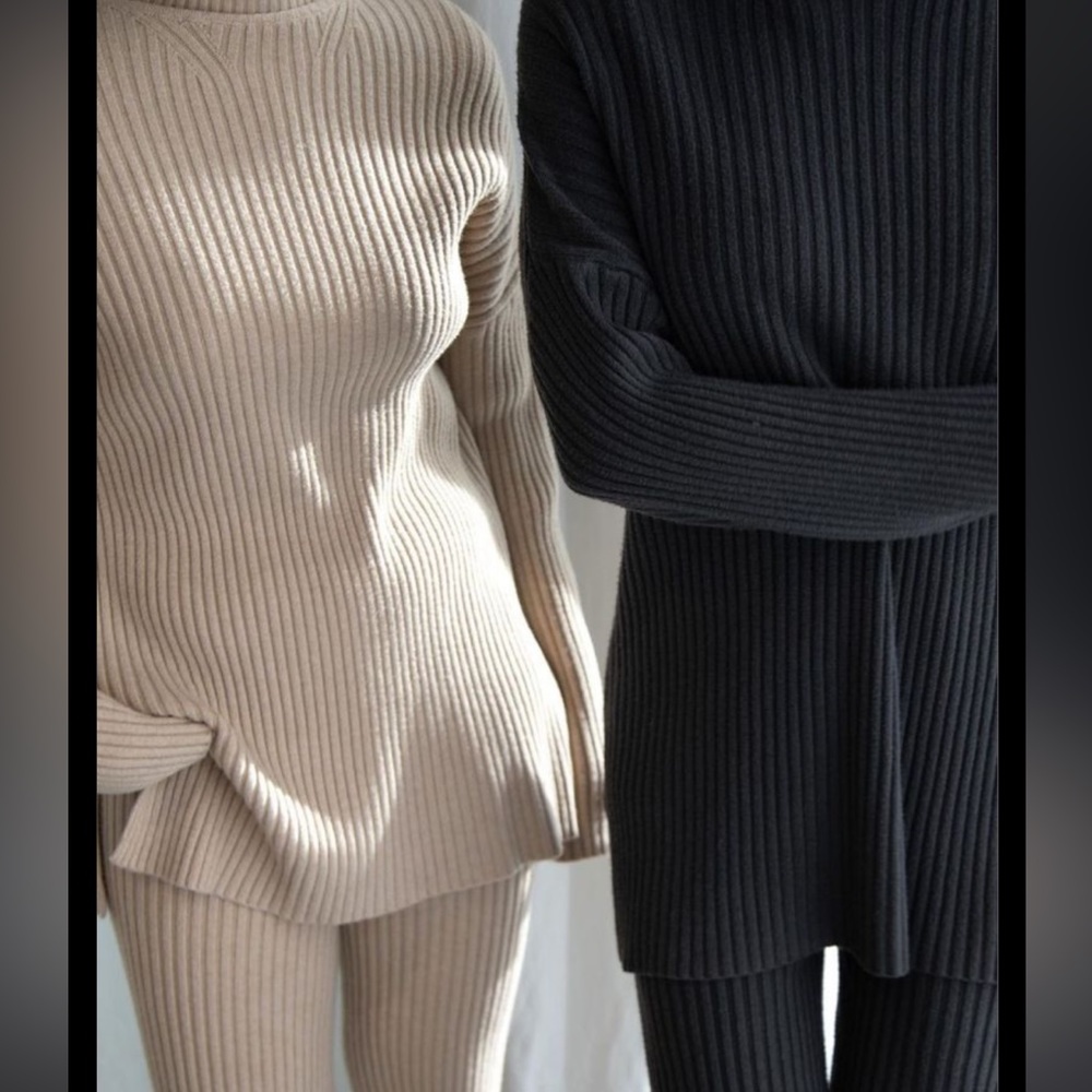Oak + Fort beige turtleneck set